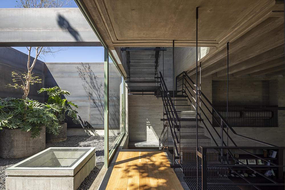 Taller Di Frenna Arquitectos studio in Colima as a built manifesto of practice -