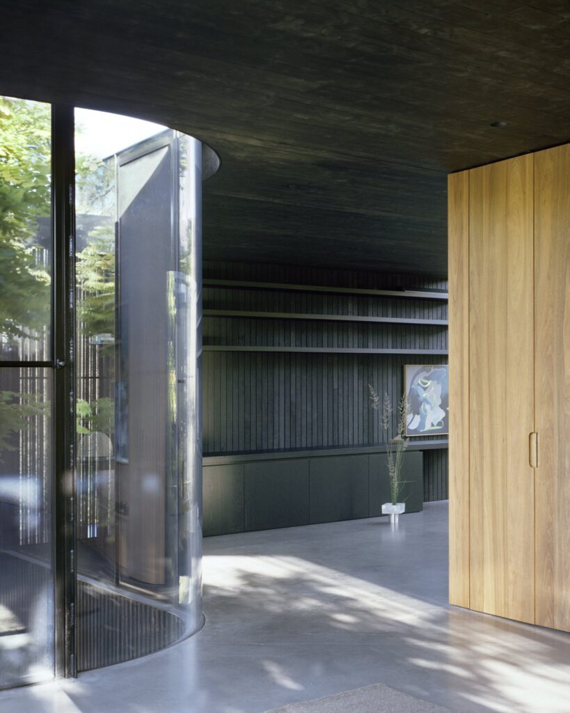 Edition Office designs House in a Garden in Melbourne embedded in landscape -