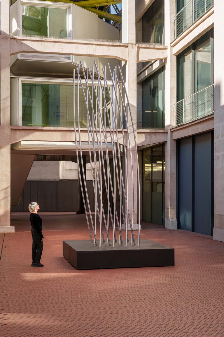 SpY presents Dislocation kinetic sculpture in Madrid SpY presents Dislocation kinetic sculpture in Madrid