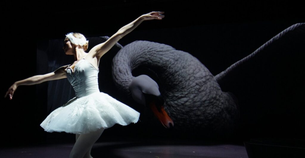 SILA SVETA reimagines Swan Lake as a holographic ballet in Shenzhen -