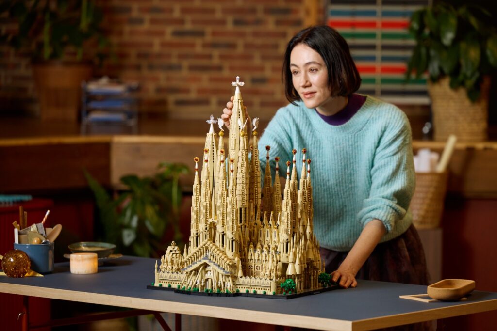 LEGO honours Gaudí centenary with Sagrada Família set -