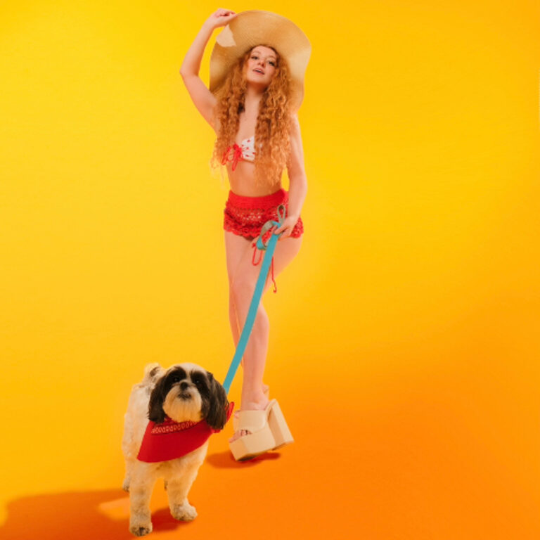 bimbette: LIKE A BITCH! bimbette: LIKE A BITCH!