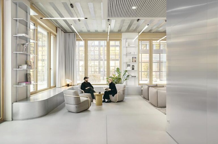 HENN translates digital luxury into BESTSECRET office in Munich HENN translates digital luxury into BESTSECRET office in Munich