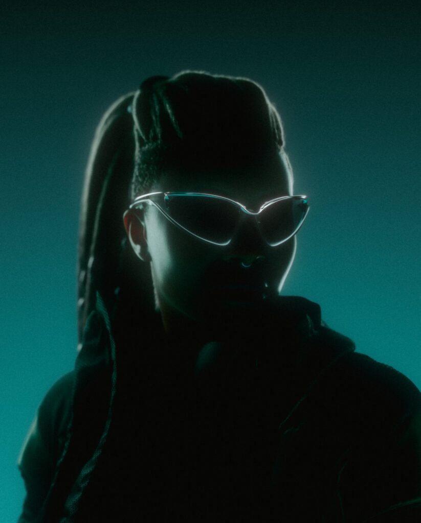Oakley introduces Infiniloop as a continuous-line eyewear design -