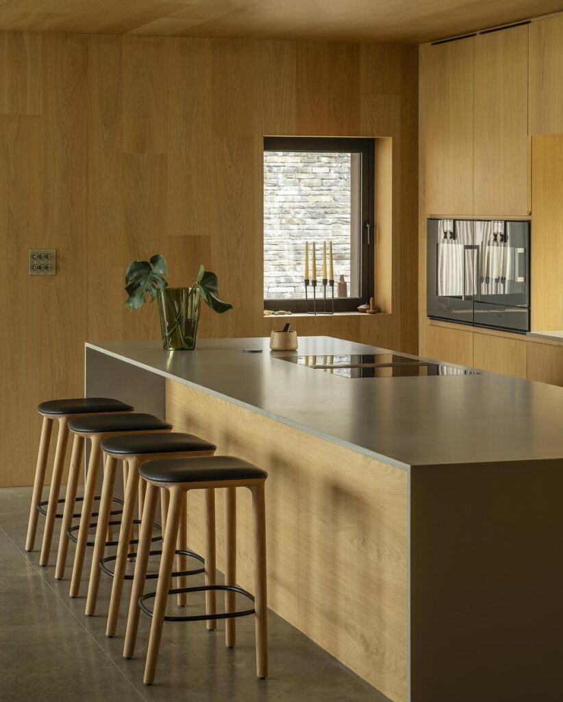 Ström Architects designs a coastal home in Porthmadog -