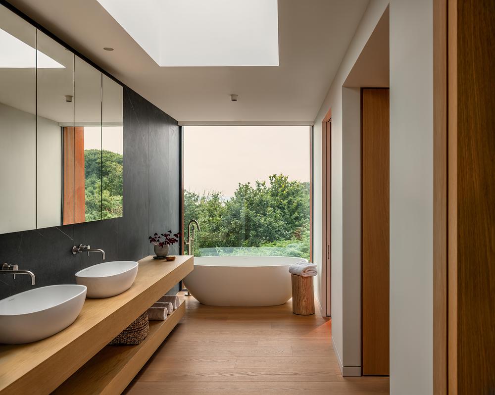 Ström Architects designs a coastal home in Porthmadog -