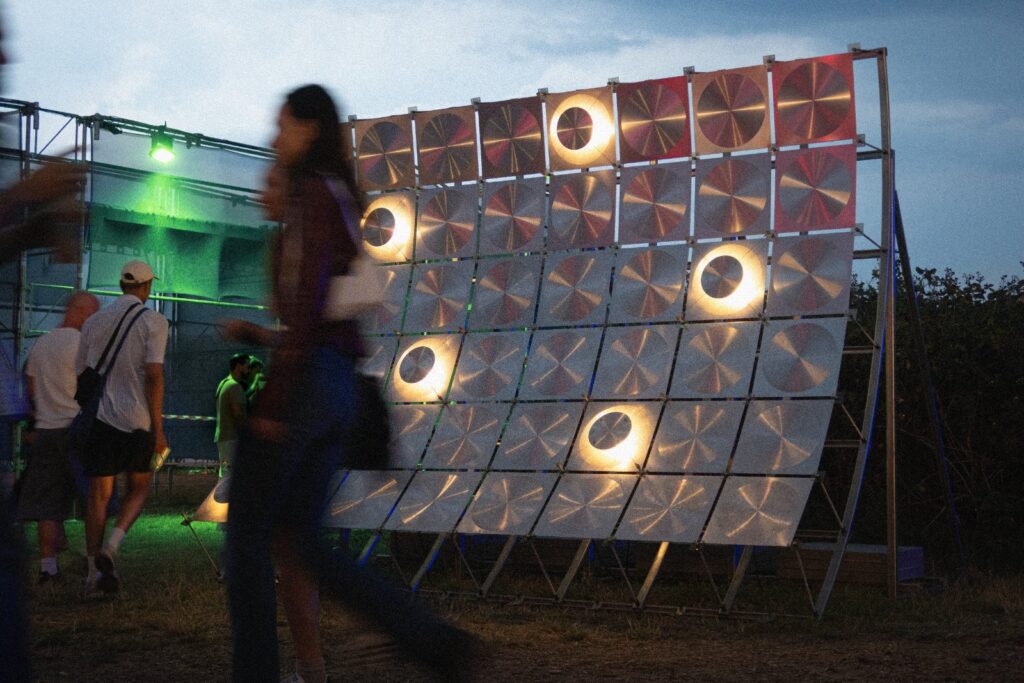 Frederik Gustav creates reflective aluminium Speaker for festival in Copenhagen -