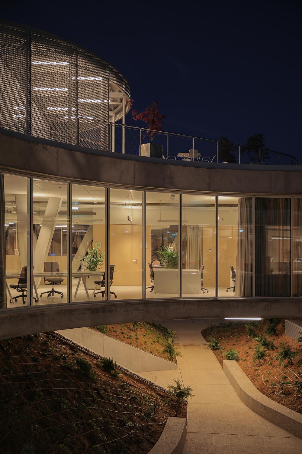 MVA places Dubrovčan workplace above a remediated landscape -