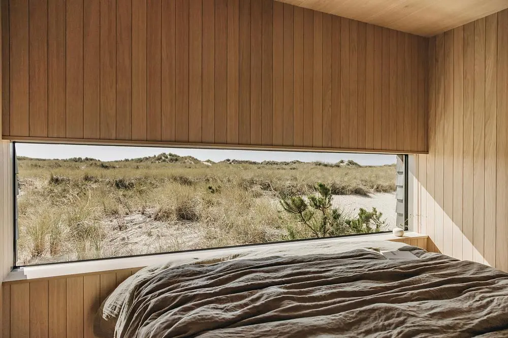 Waechter Architecture wraps Dune House in cedar on the Oregon Coast 4