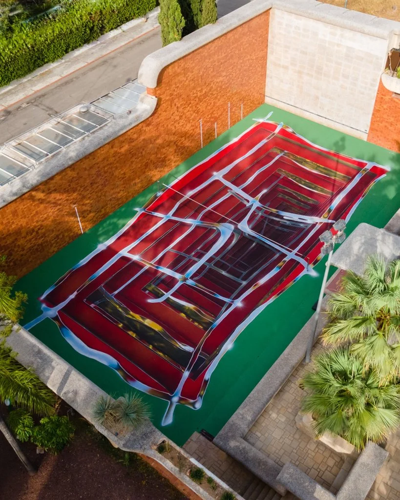 Spok Brillor creates infinite tennis court at Casa Axis 1