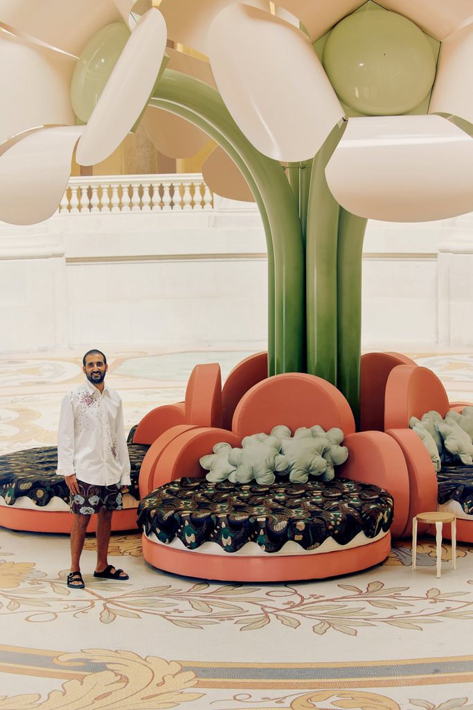 Le Grand Bouquet by Uchronia blooms inside the Grand Palais in Paris -