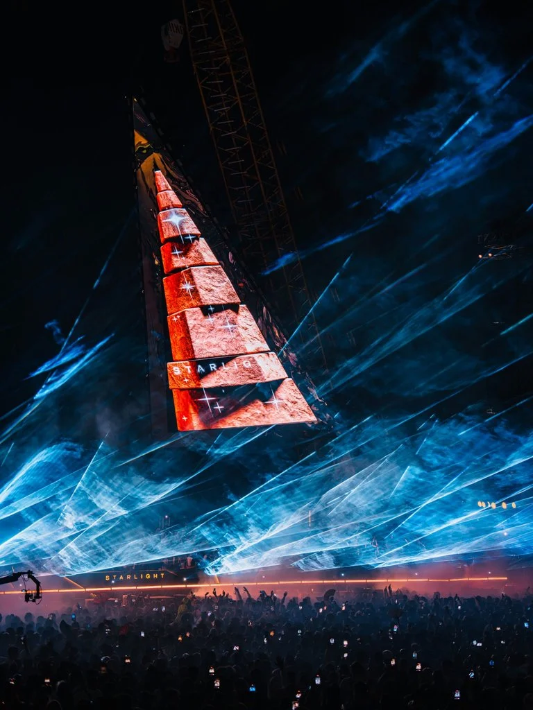 SILA SVETA creates multimedia stages for Starlight Festival in Egypt 5