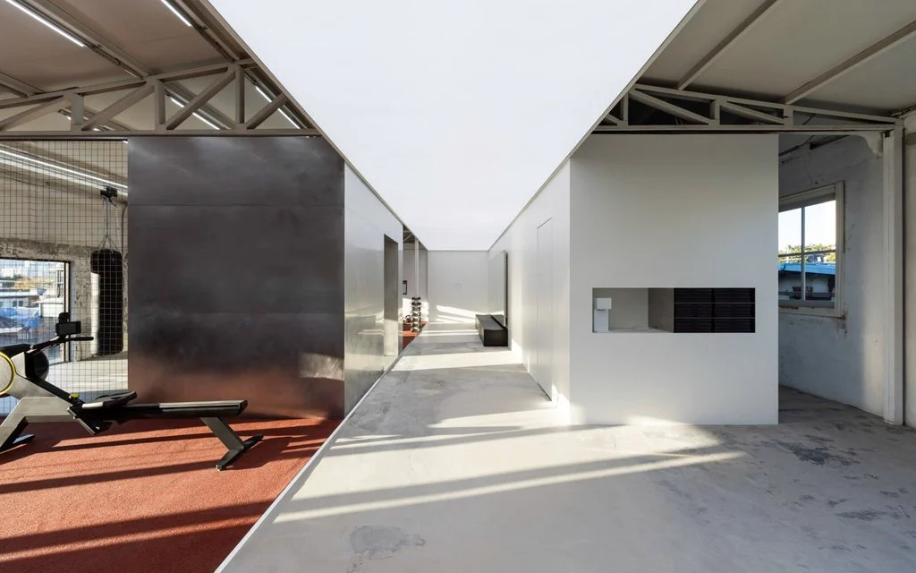 Creative Studio Unravel designs industrial UVU workout space in Seoul